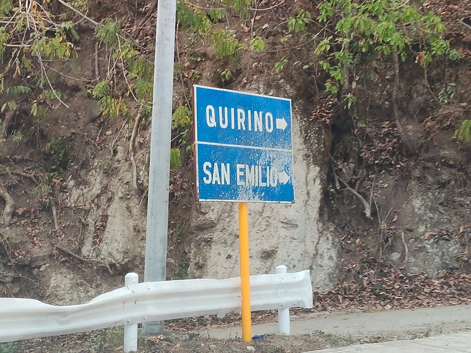 Gazing Upon the Breathtaking Beauty of Abra River oplus 8388642