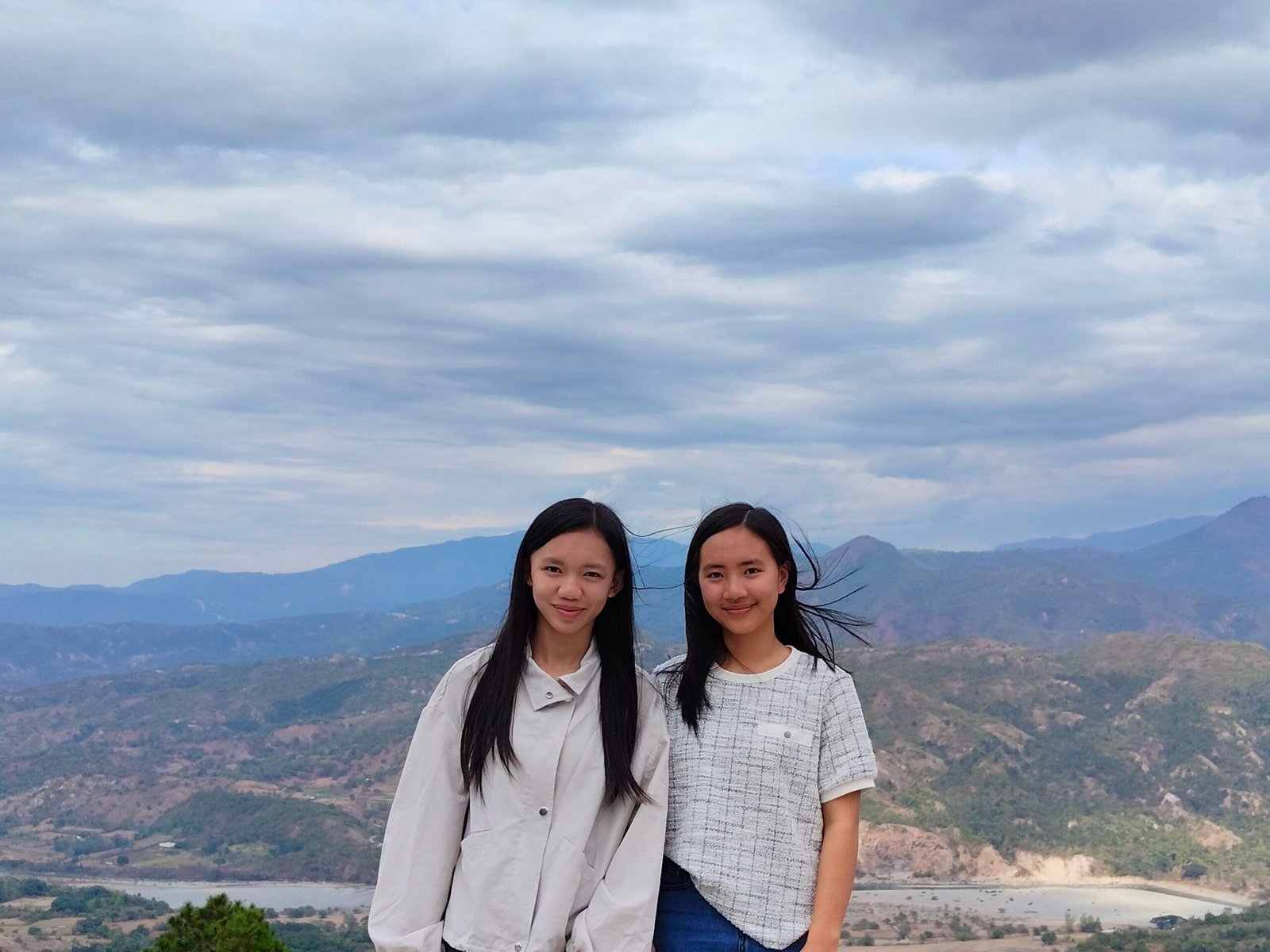 Gazing Upon the Breathtaking Beauty of Abra River oplus 8388642