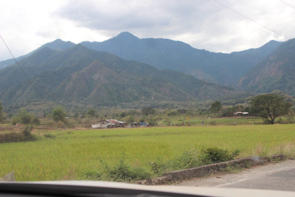 Gazing Upon the Breathtaking Beauty of Abra River img 9300
